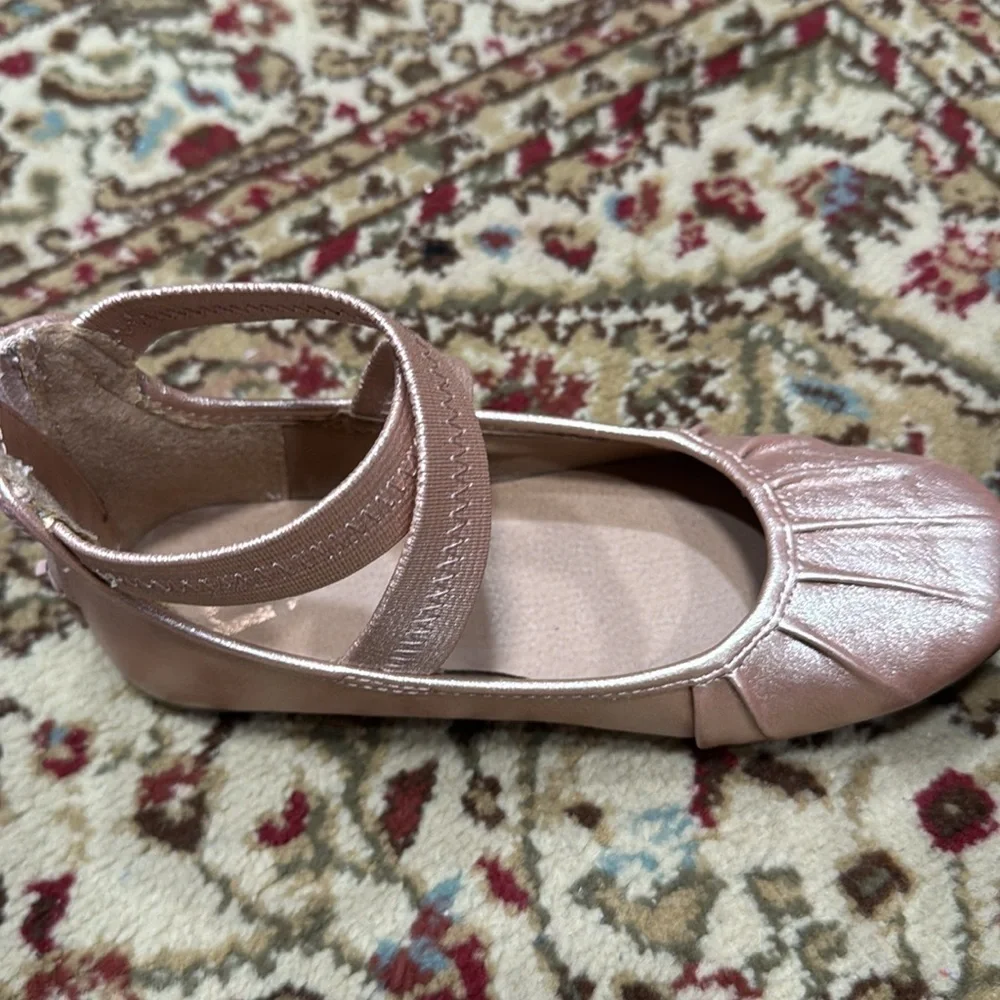 Ballerina style shoes for girls